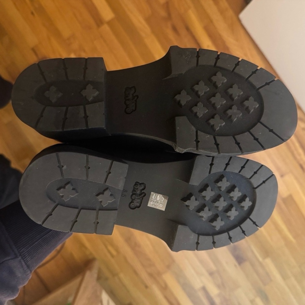 Coach Leah Loafer 🖤🖤 - Picture 5 of 9